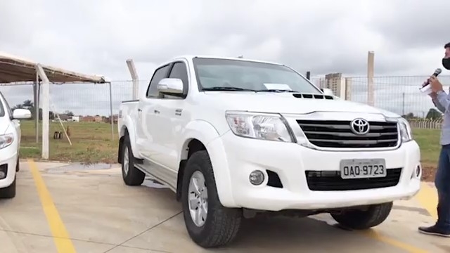 HILUX CD SRV 4X4 2.7 FLEX 16V AUT.